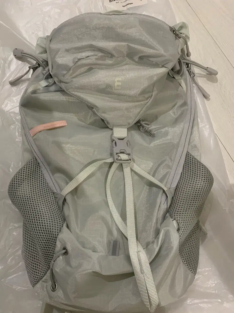 minitmute spoty Bask Backpack 11L Black minitmute spoty Bask